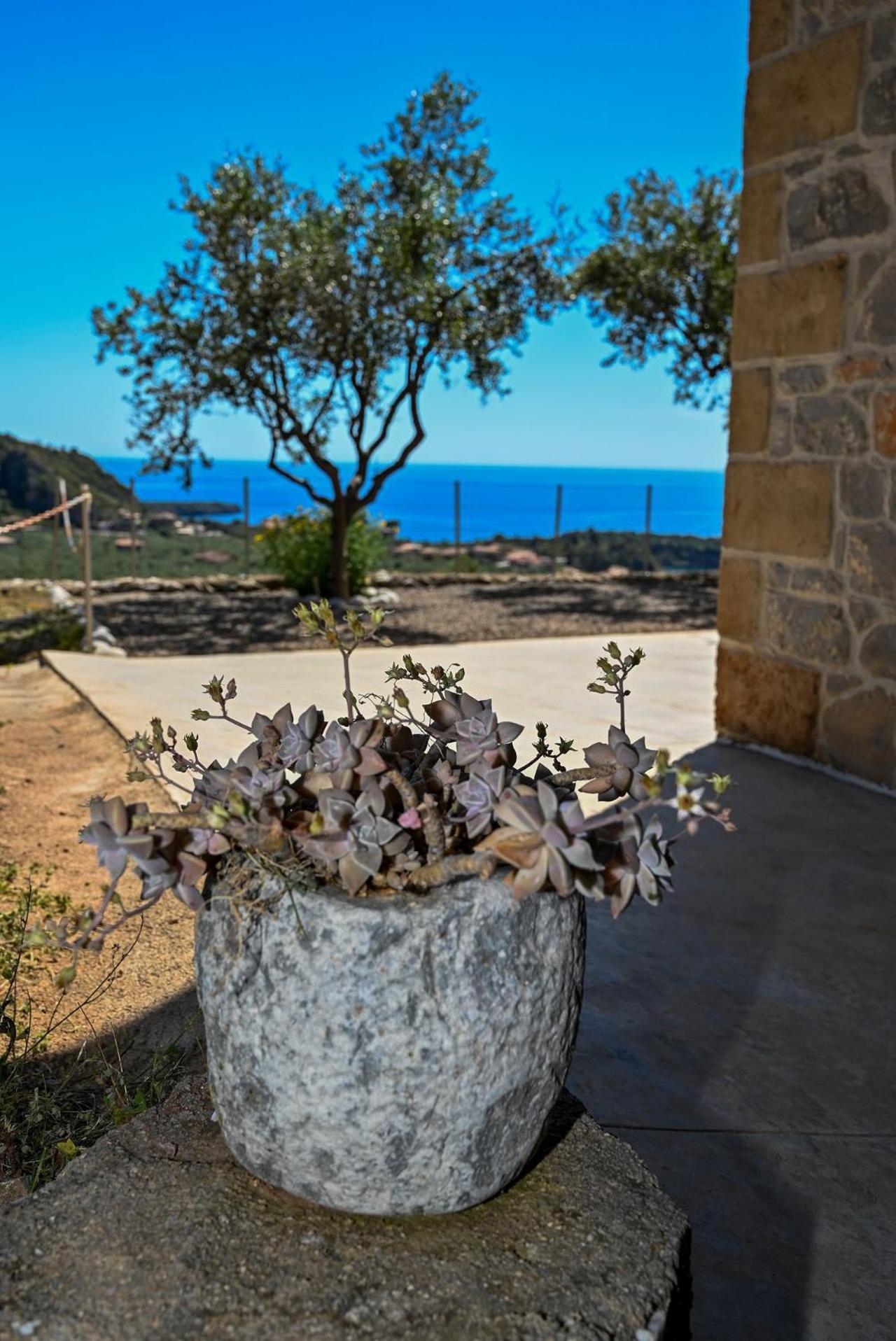 Athina'S Stone House In Kardamyli Villa Kültér fotó